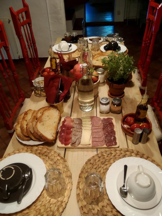 Les Magranes Bed & Breakfast Argelaguer ภายนอก รูปภาพ