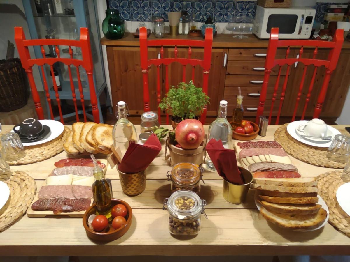 Les Magranes Bed & Breakfast Argelaguer ภายนอก รูปภาพ