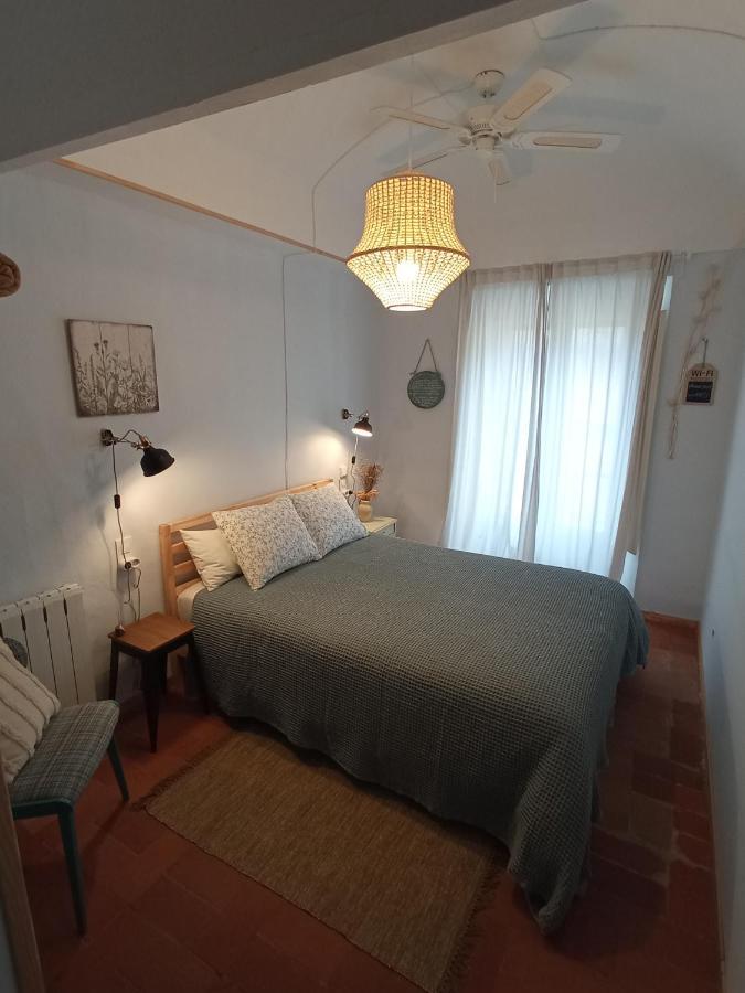 Les Magranes Bed & Breakfast Argelaguer ภายนอก รูปภาพ